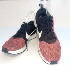 Nike Dualtone Racer Coral Pink Black Sneakers Running Shoes size 9